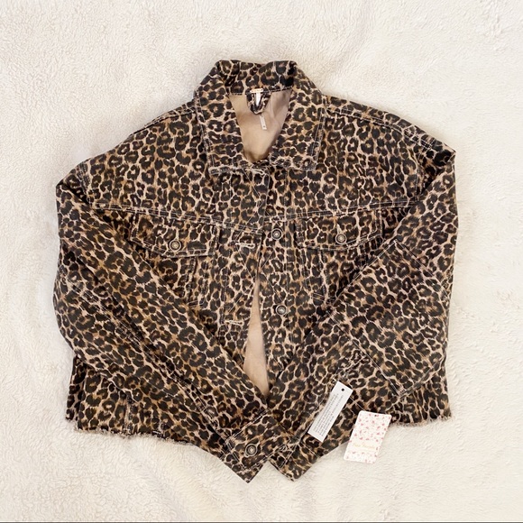 Free People Cheetah Printed Cropped Denim Jacket - Picture 6 of 8